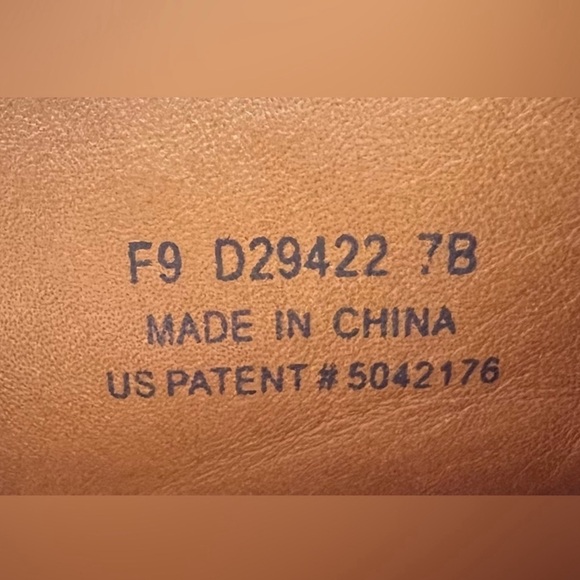 Cole Haan with Nike Air Size 7B Chunky Heel Boot Brown - Picture 3 of 5